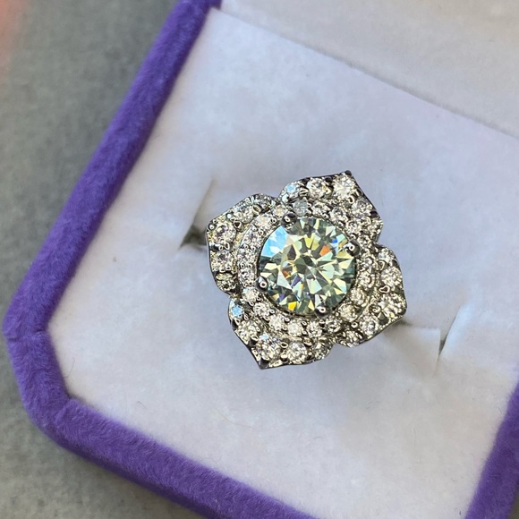 Blooming Flower Moissanite Diamond Engagement Ring - Picture 9 of 17